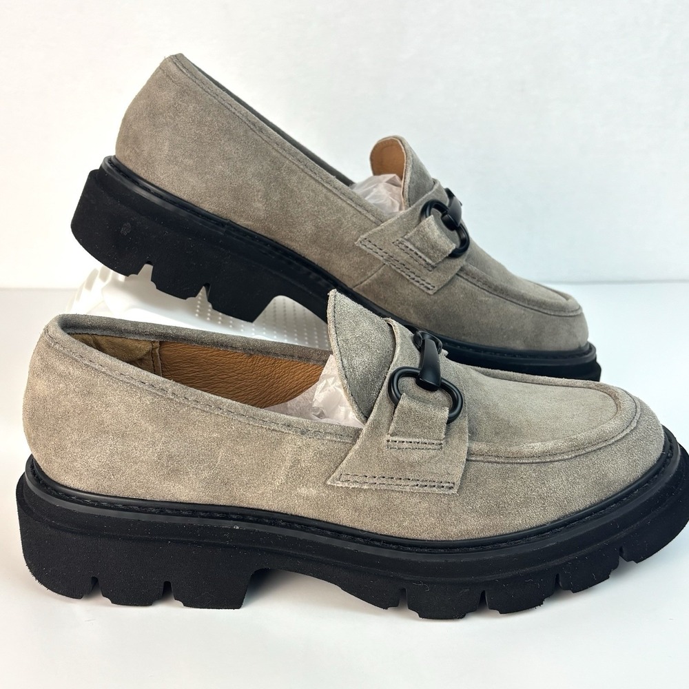 Sofft Women's Satara Suede Chunky Loafer Taupe Gray Tan 7M Black Sole Leather